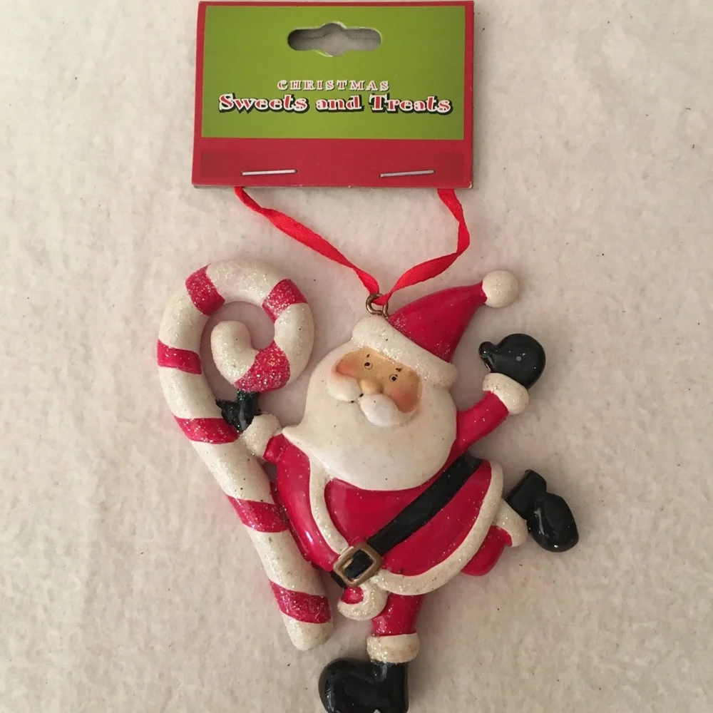 Free With A Bundle only New Christmas 🎅🏻 ceramic Ornament
